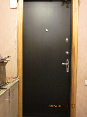 Дверь после ремонта